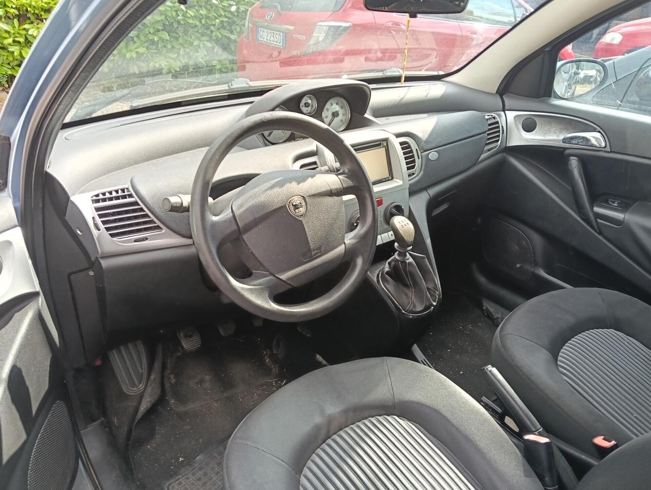 Lancia Ypsilon 1.2 Oro