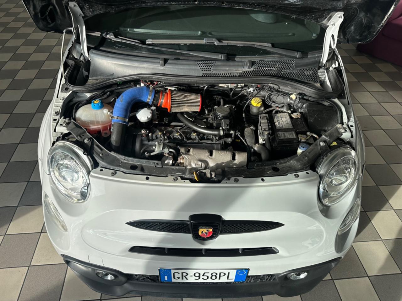 Abarth 595 1.4 Turbo 300 Cavalli