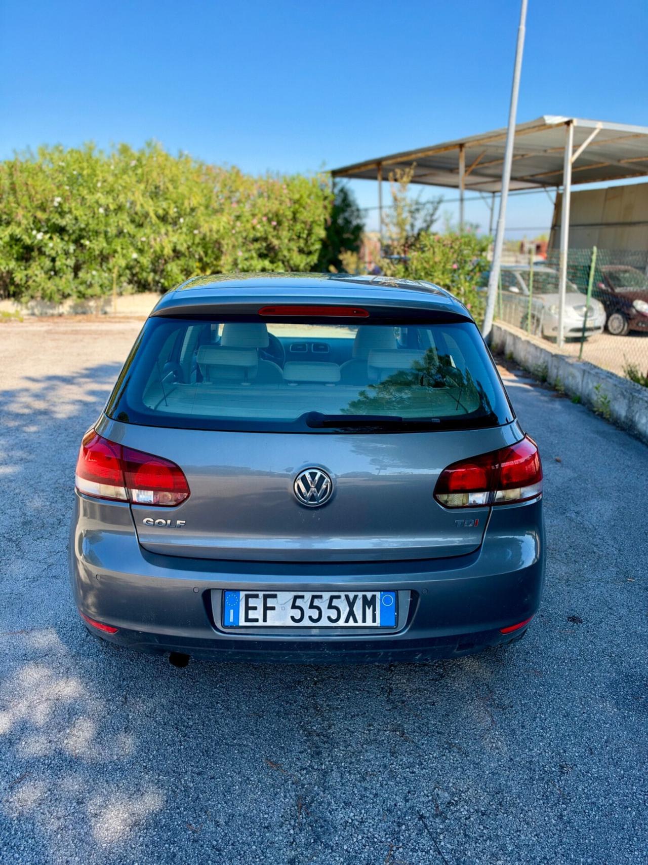 Volkswagen Golf 1.6 TDi cambio automatico DSG