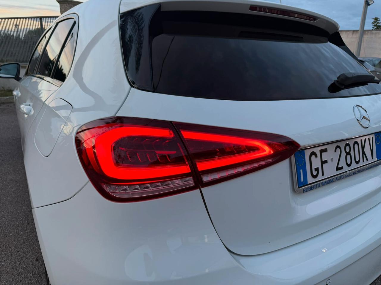 Mercedes-benz A 180d Automatic Premium AMG Night Edition