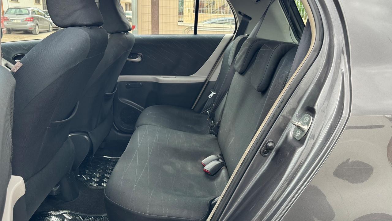 Toyota Yaris 1.4 D-4D 5 porte Sol