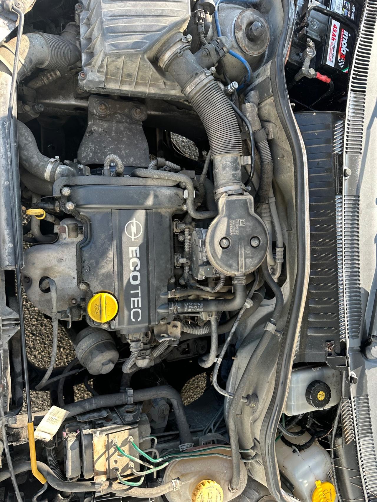 Opel Corsa 1000 benzina 2003 115.000km