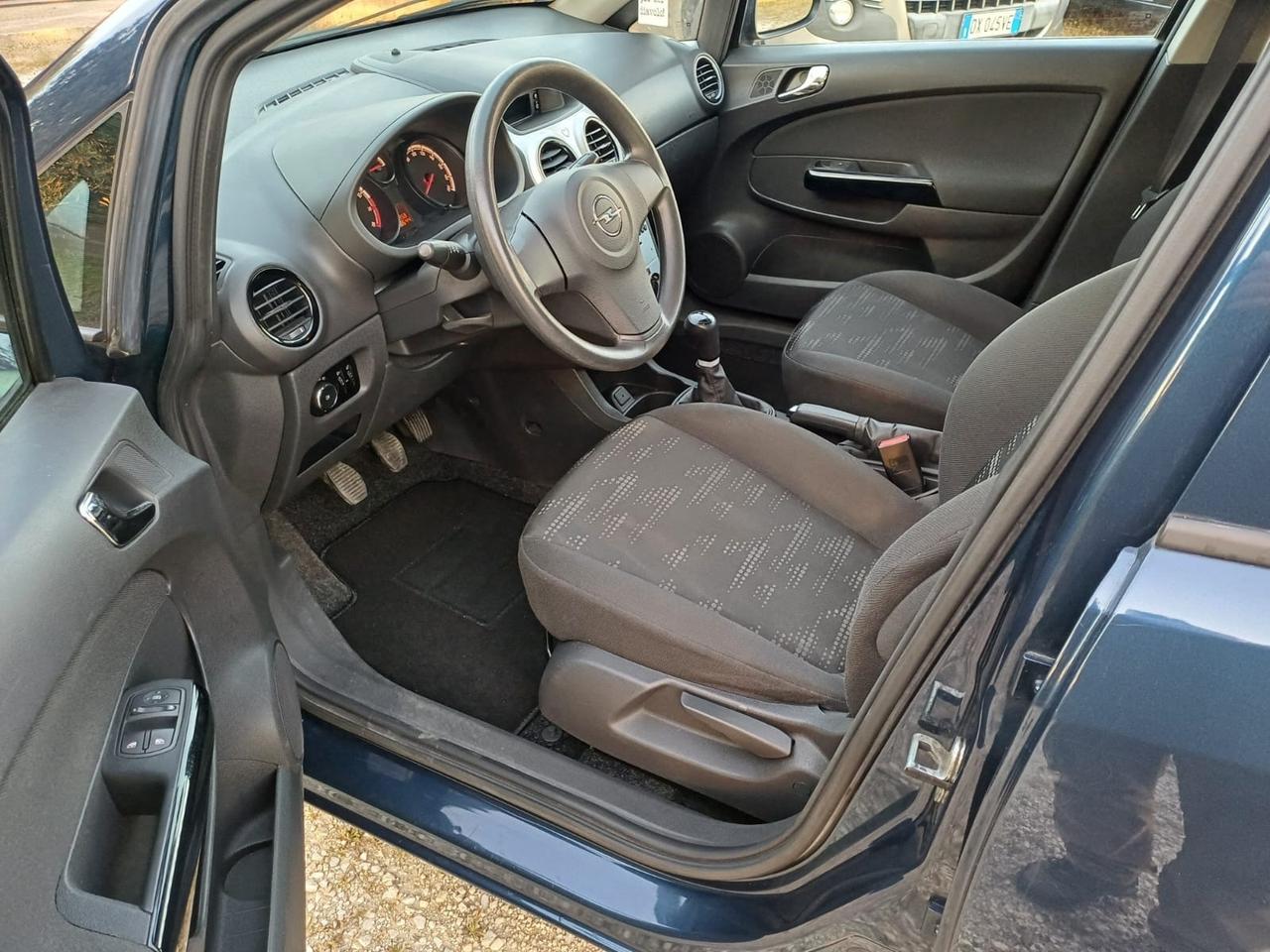 Opel Corsa 1.2 - 2014 5p