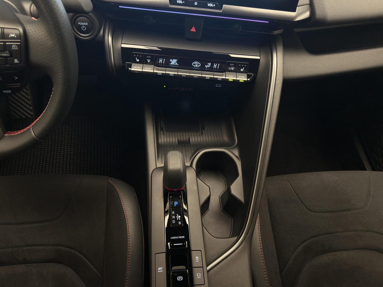 Toyota C-HR 2.0 hev GR Sport awd e-cvt
