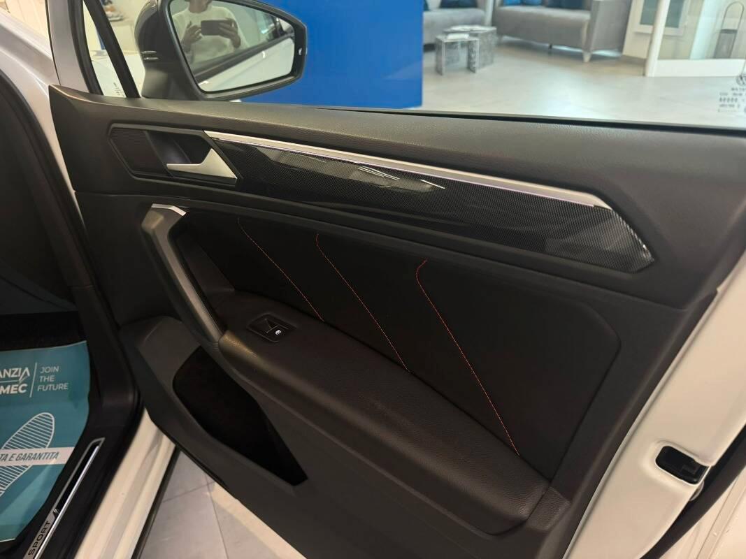 Volkswagen Tiguan 2.0 tdi URBAN SPORT 150cv dsg