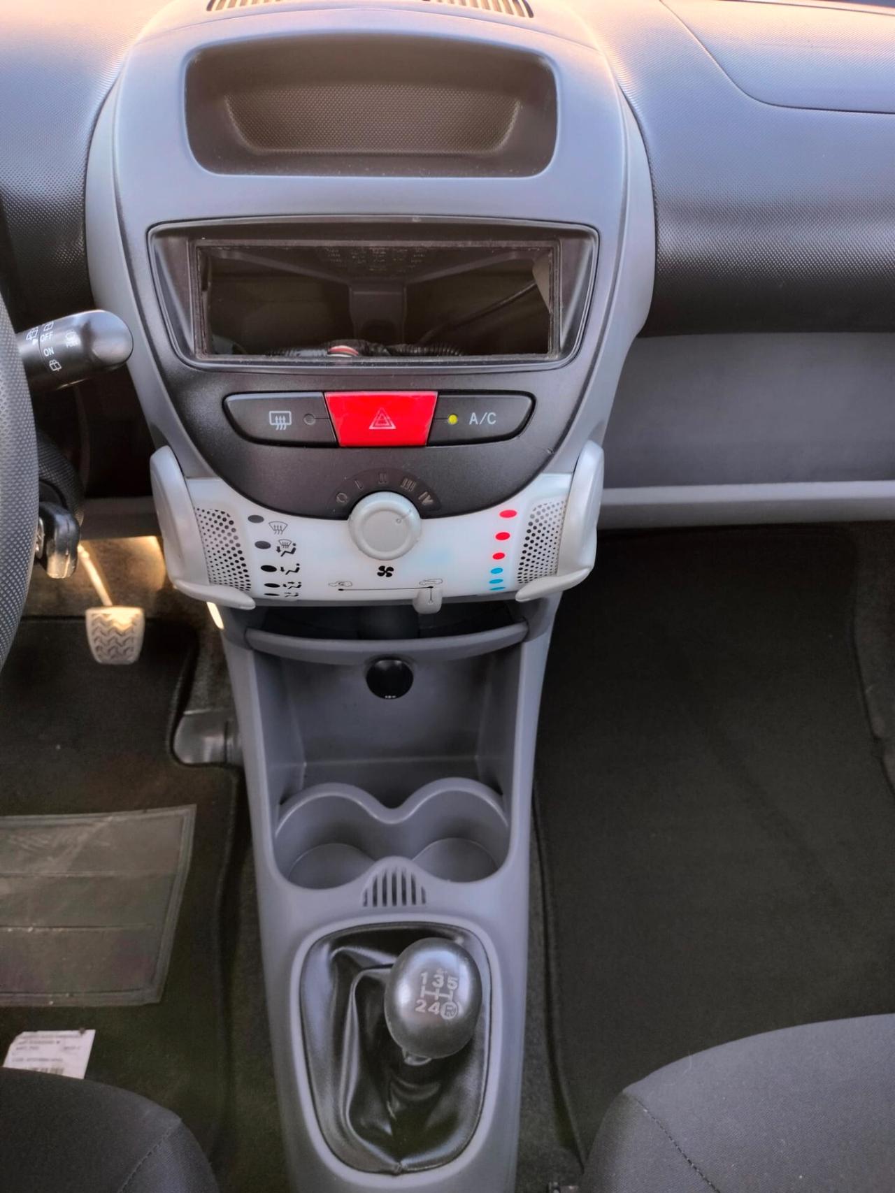 Toyota Aygo 1.0 12V VVT-i 5 porte