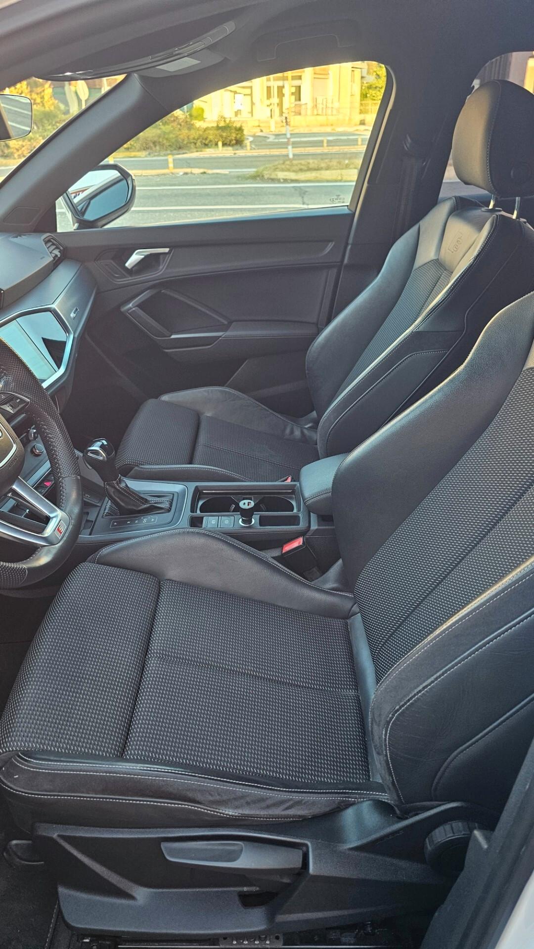 Audi Q3 35 TDI S tronic line edition
