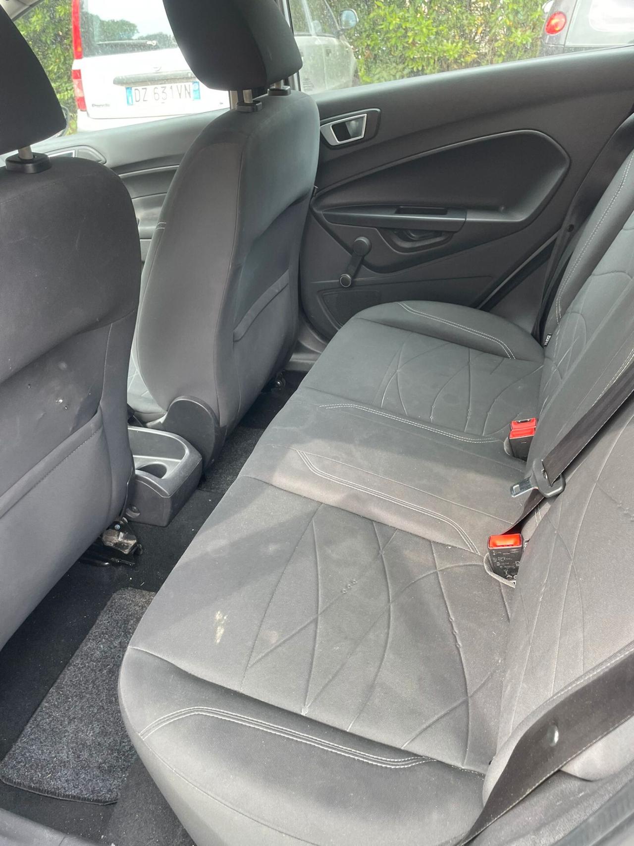 Ford Fiesta 1.5 TDCi 75CV 5 porte Titanium