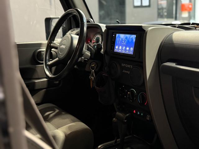 JEEP Wrangler Unlimited 2.8 CRD Sport Auto