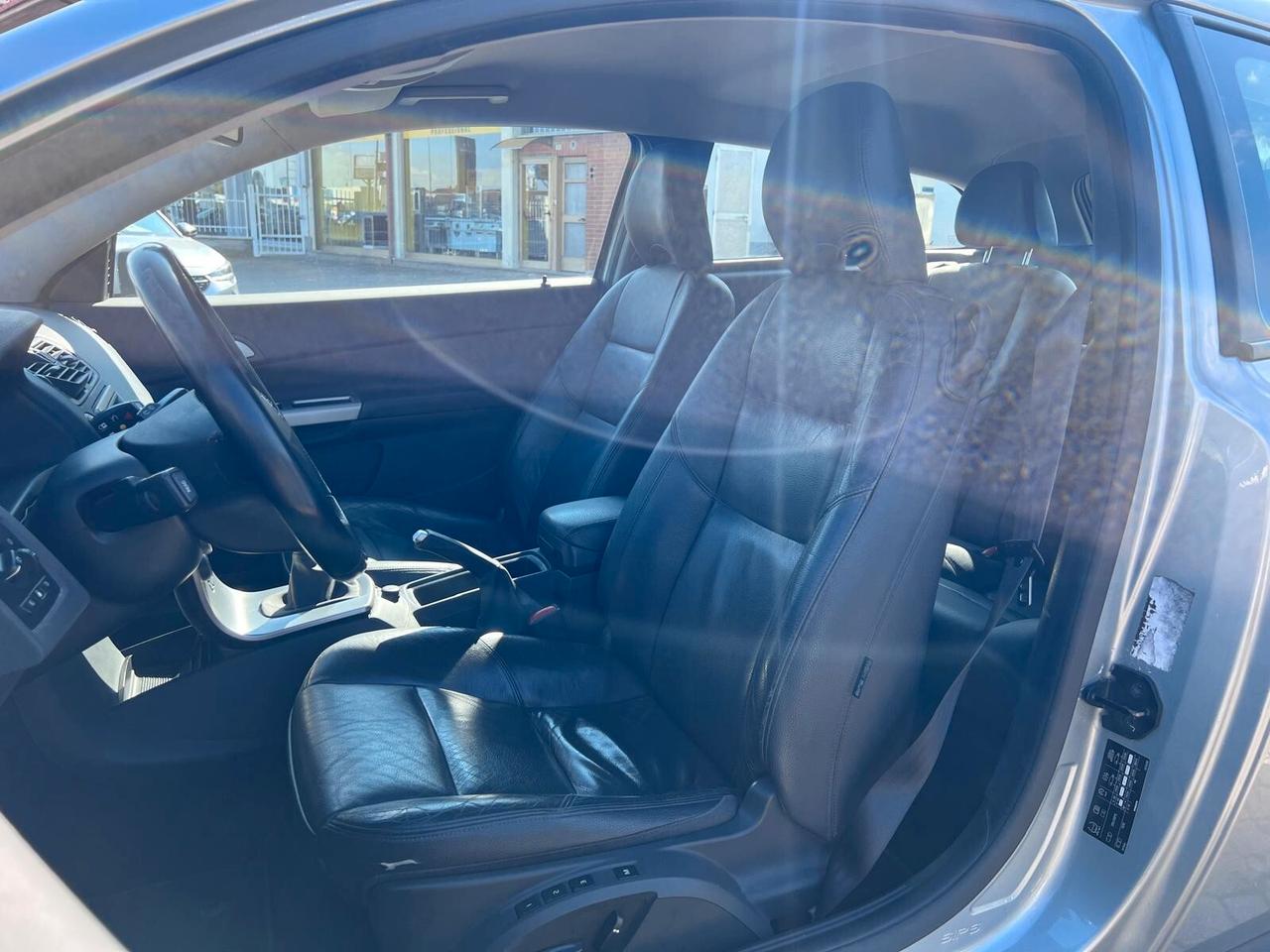 Volvo C30 2.0 D Summum