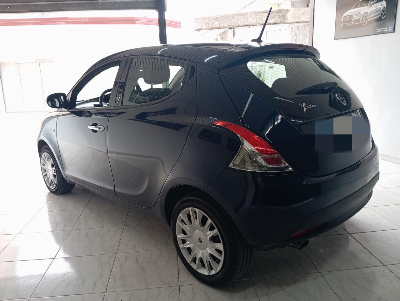 Lancia Ypsilon 1.3 mtj 2016 CON GARANZIA