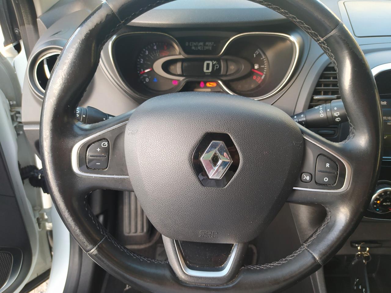 Renault Captur dCi 8V 90 CV EDC Start&Stop Energy Initiale Paris