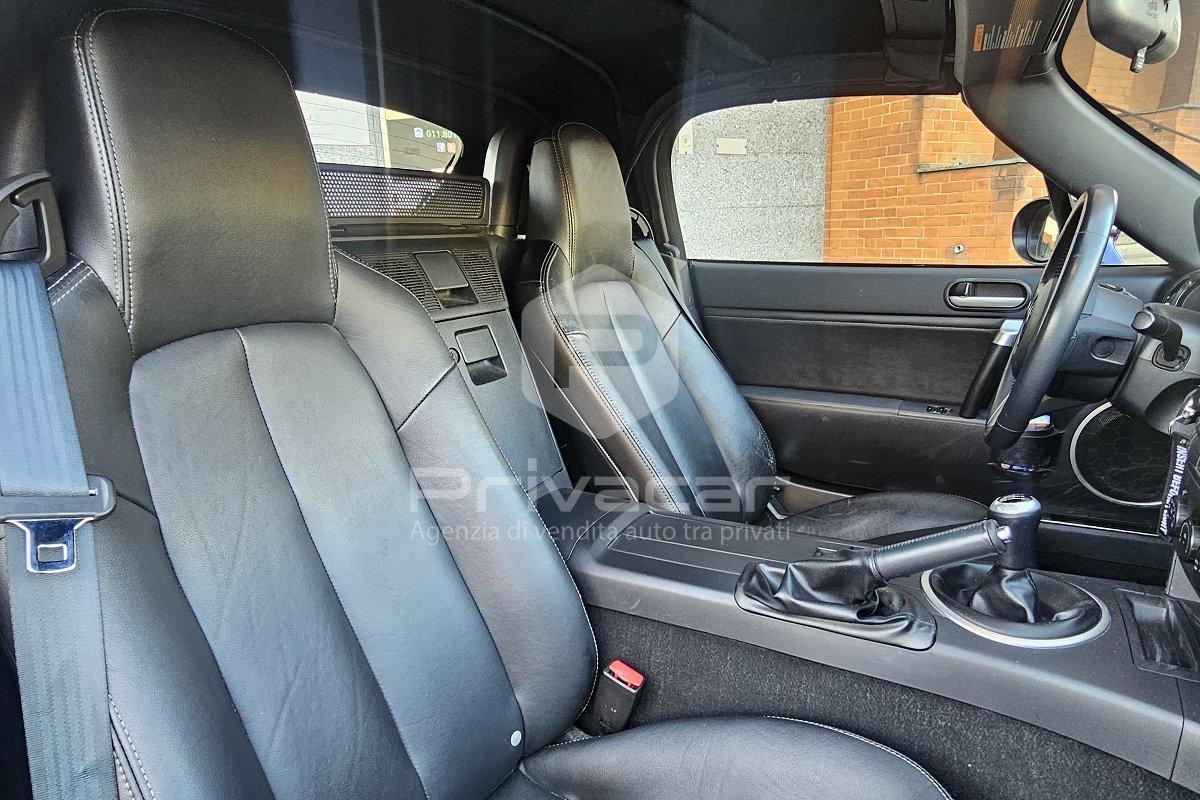 MAZDA MX-5 Roadster Coupé 2.0L Fire