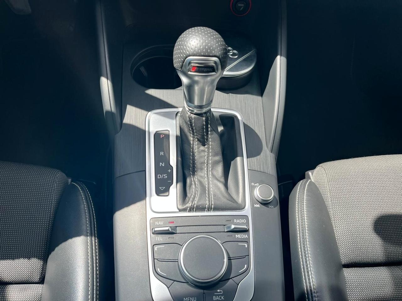 Audi A3 SPB 1.6 TDI 116cv S tronic/ line/unico pro/full led/navi/rotor