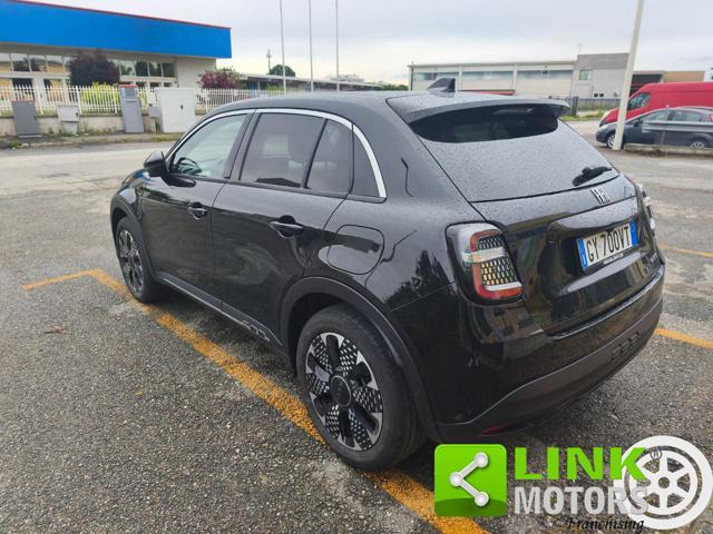 FIAT 600 Hybrid 100 CV DCT MHEV La Prima