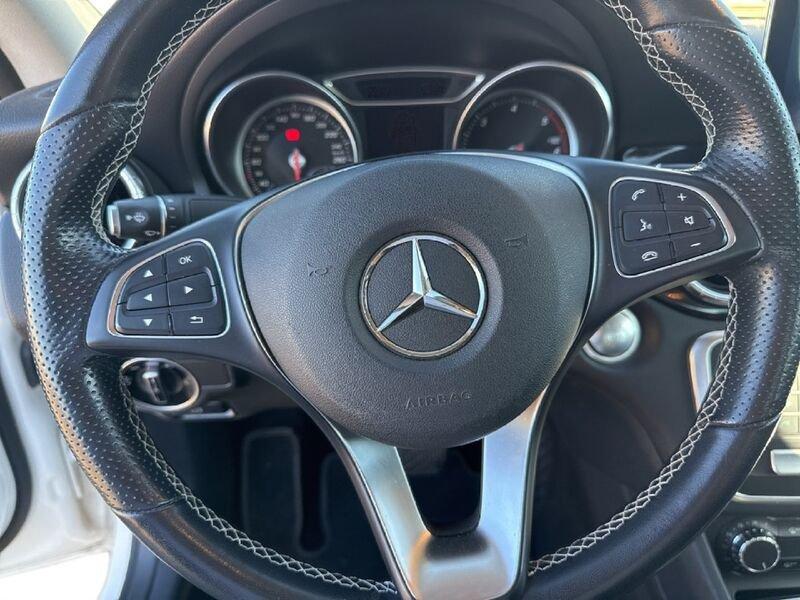 Mercedes-Benz CLA 200 d Automatic Business Coupe