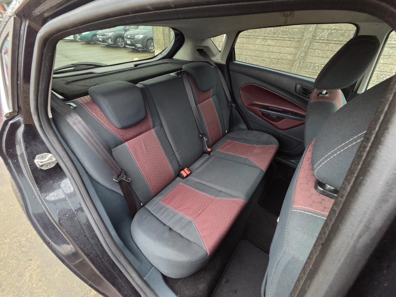 Ford Fiesta 1.4 TDCi 5p. Titanium JNEOPATENTATA