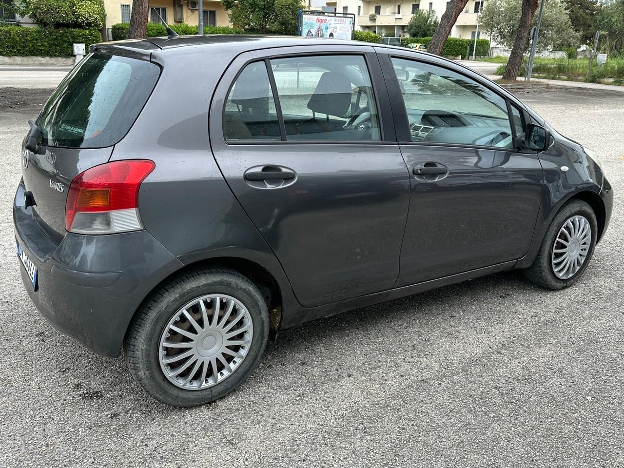 Toyota Yaris 2^serie 1.0 5 porte 2009