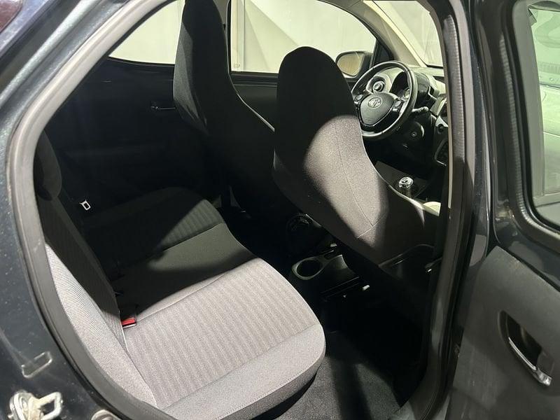 Toyota Aygo Aygo Connect 1.0 VVT-i 72 CV 5 porte x-fun