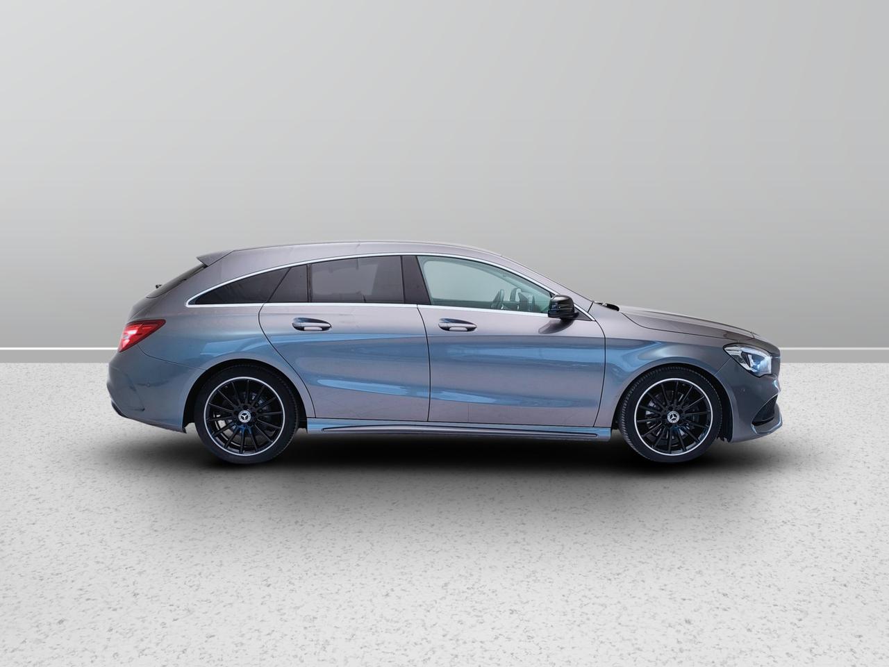 Mercedes-Benz CLA Shooting Brake - X117 - CLA Shooting Brake 220 d Premium 4matic auto FL