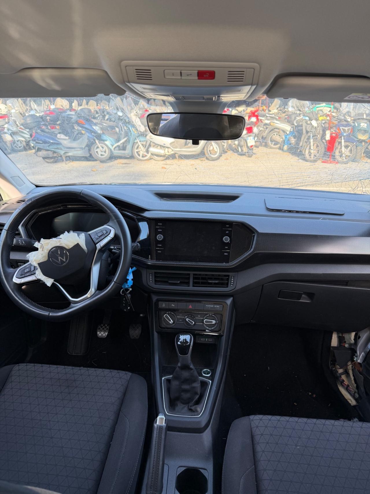 Volkswagen T-Cross 1.0 TSI 110 CV SINISTRATA