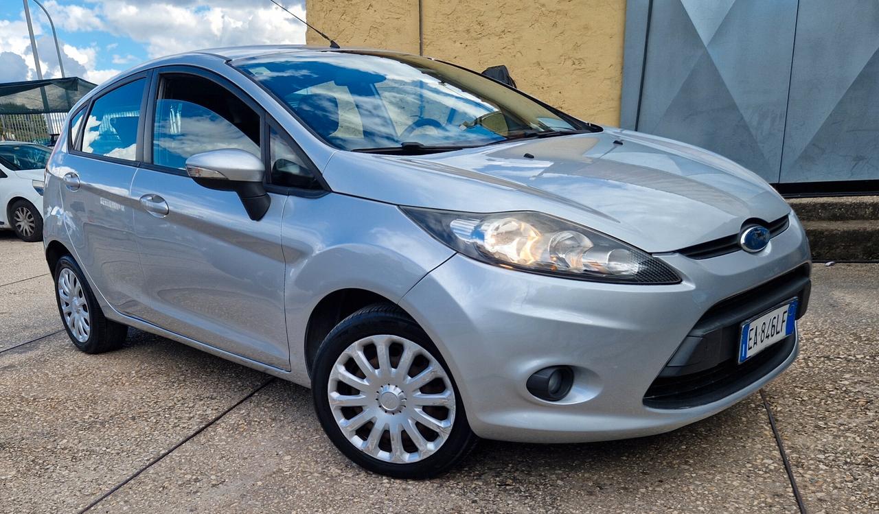 Ford Fiesta 1.4 5 porte Bz.- GPL Titanium