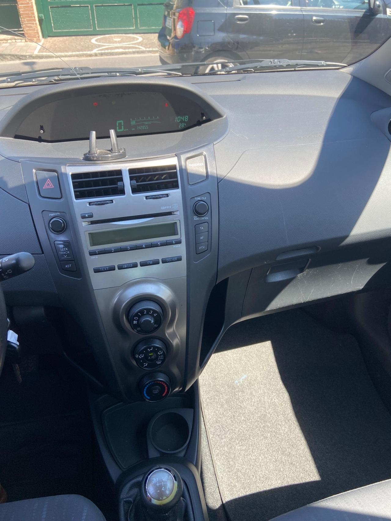Toyota Yaris 1.3 5 porte Sol