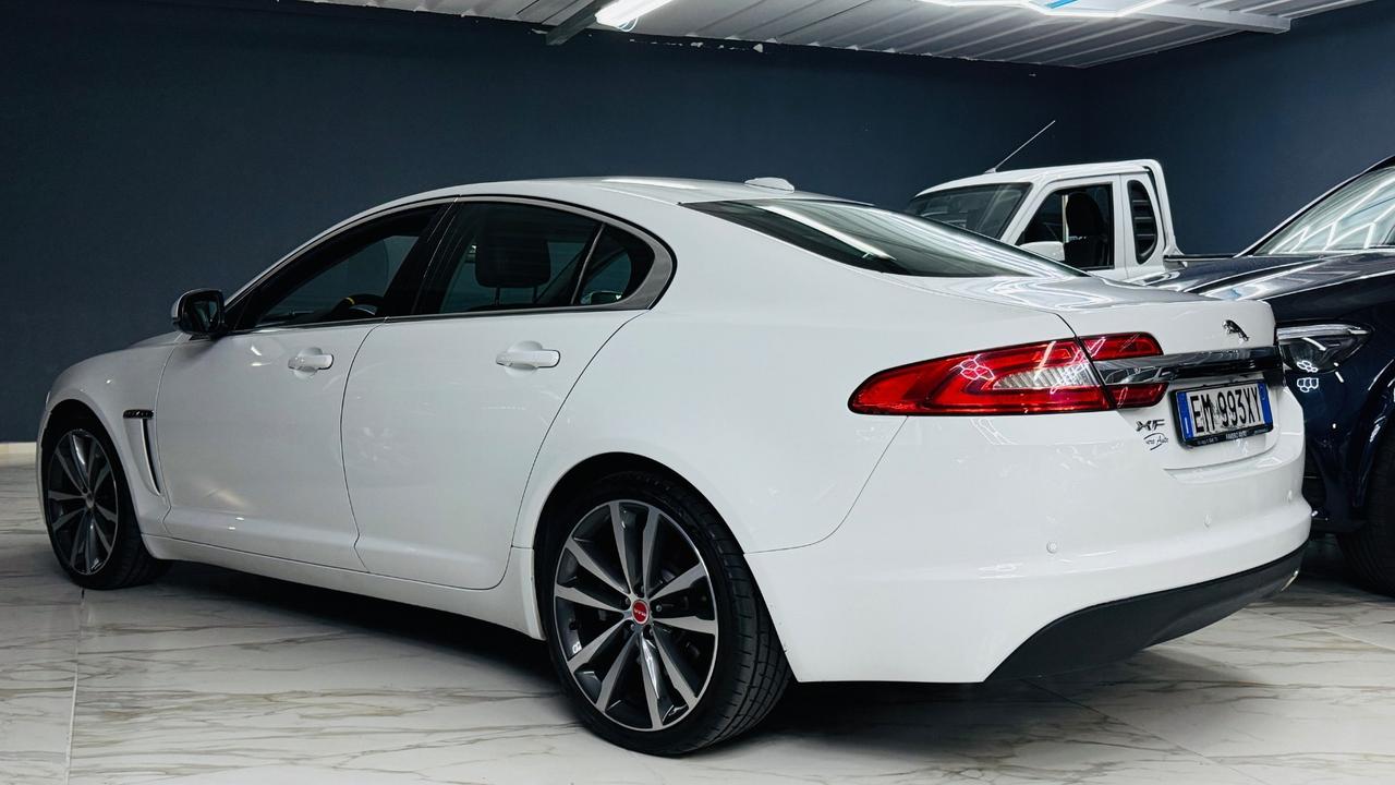 Jaguar XF 2.2 D 200 CV Premium Luxury