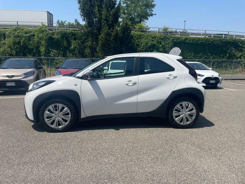 Toyota Aygo X 1.0B (72 CV) Active