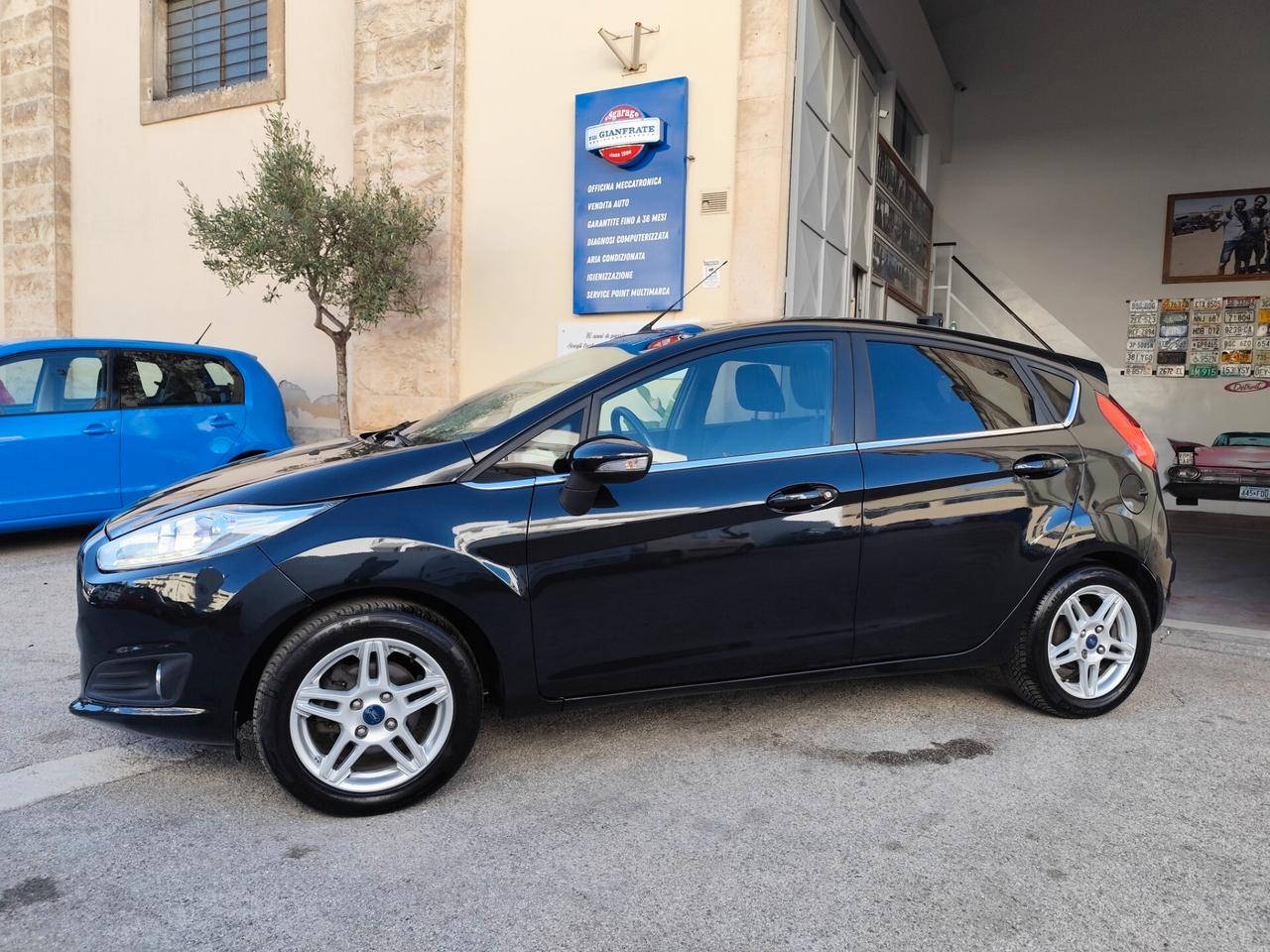 Ford Fiesta 1.5 TDCi 75CV 5 porte Titanium