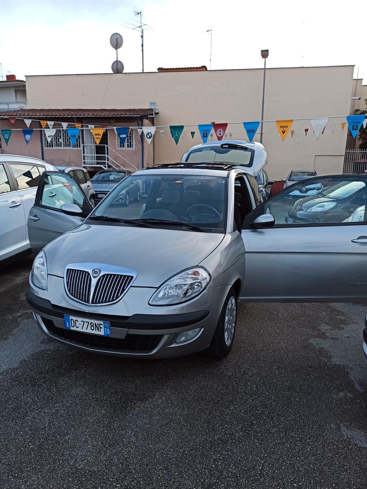 Lancia Ypsilon 1.2 Oro Tetto Panoramico Apribile