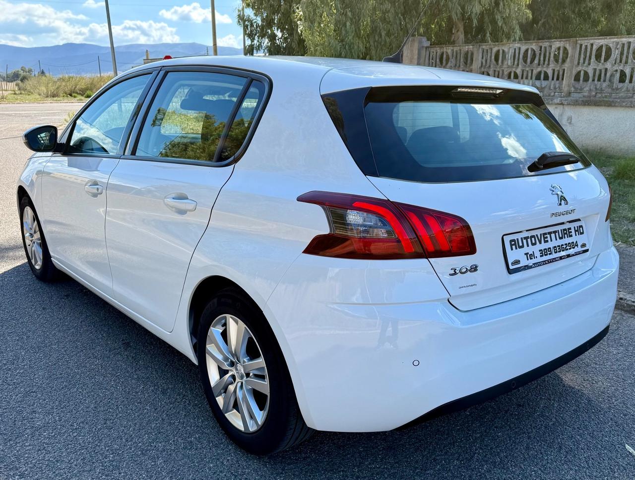 Peugeot 308 BlueHDi 130 S&S Business