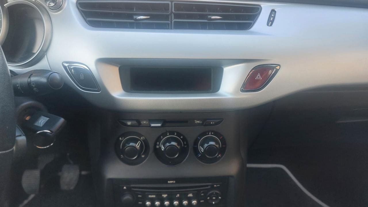 Citroen C3 EXCLUSIVE 1.1 (4CILINDRI)