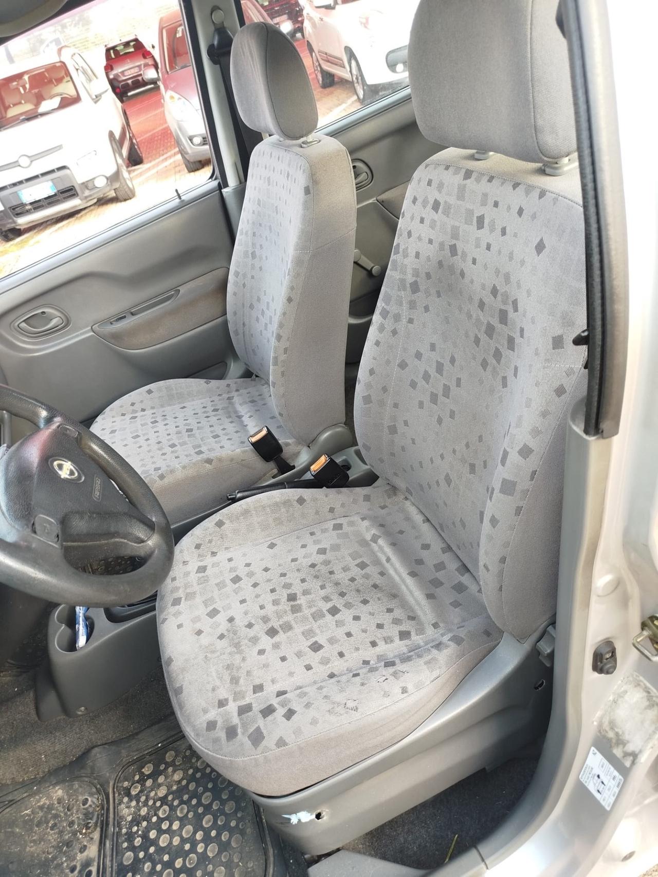 Opel Agila 1.2 16V Comfort