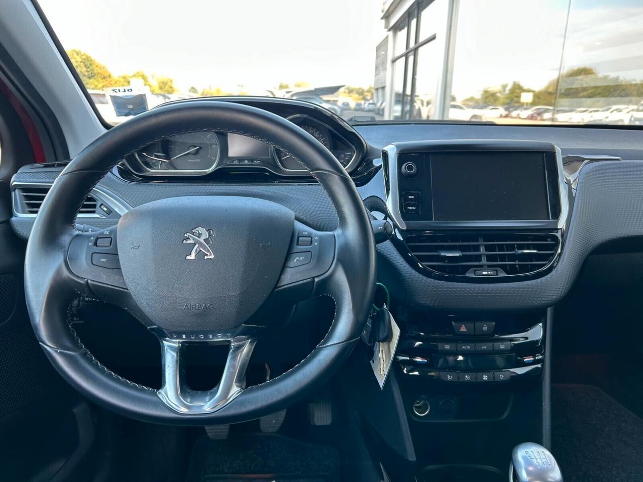 Peugeot 2008 ALLURE PureTech Turbo 130 6MT 39000 KM