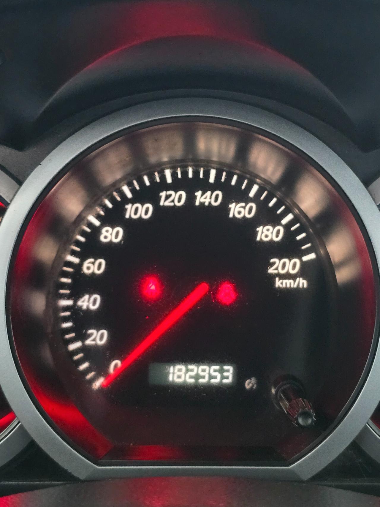 Suzuki Grand Vitara 1.9 DDiS 3 porte