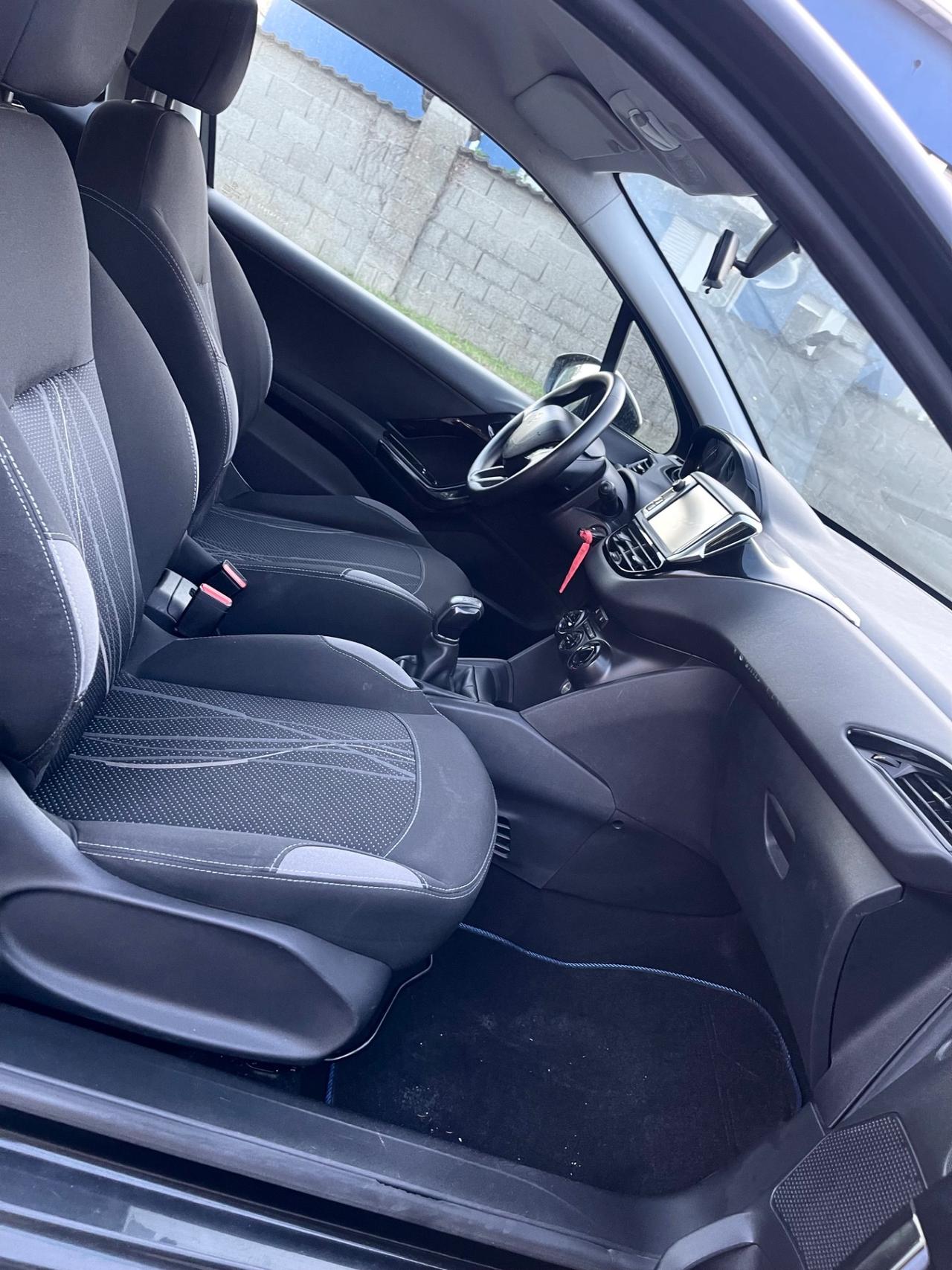 Peugeot 208 1.0 VTi 68 CV 3 porte Access