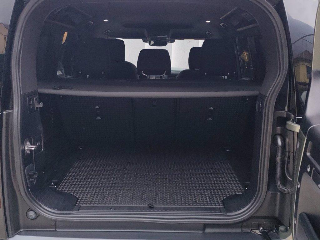 LAND ROVER Defender (2019) LAND ROVER 110 3.0D I6 200 CV AWD Auto S del 2025