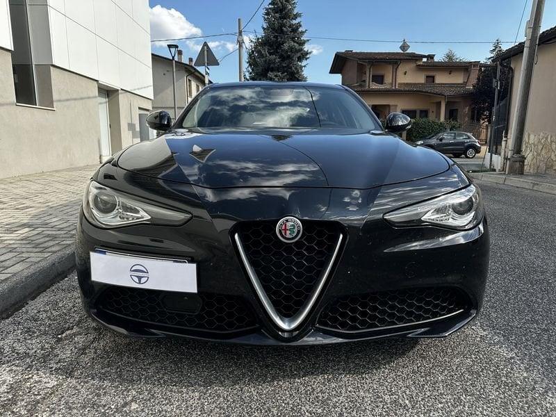 Alfa Romeo Giulia 2.2 Turbo AT8 180CV Super