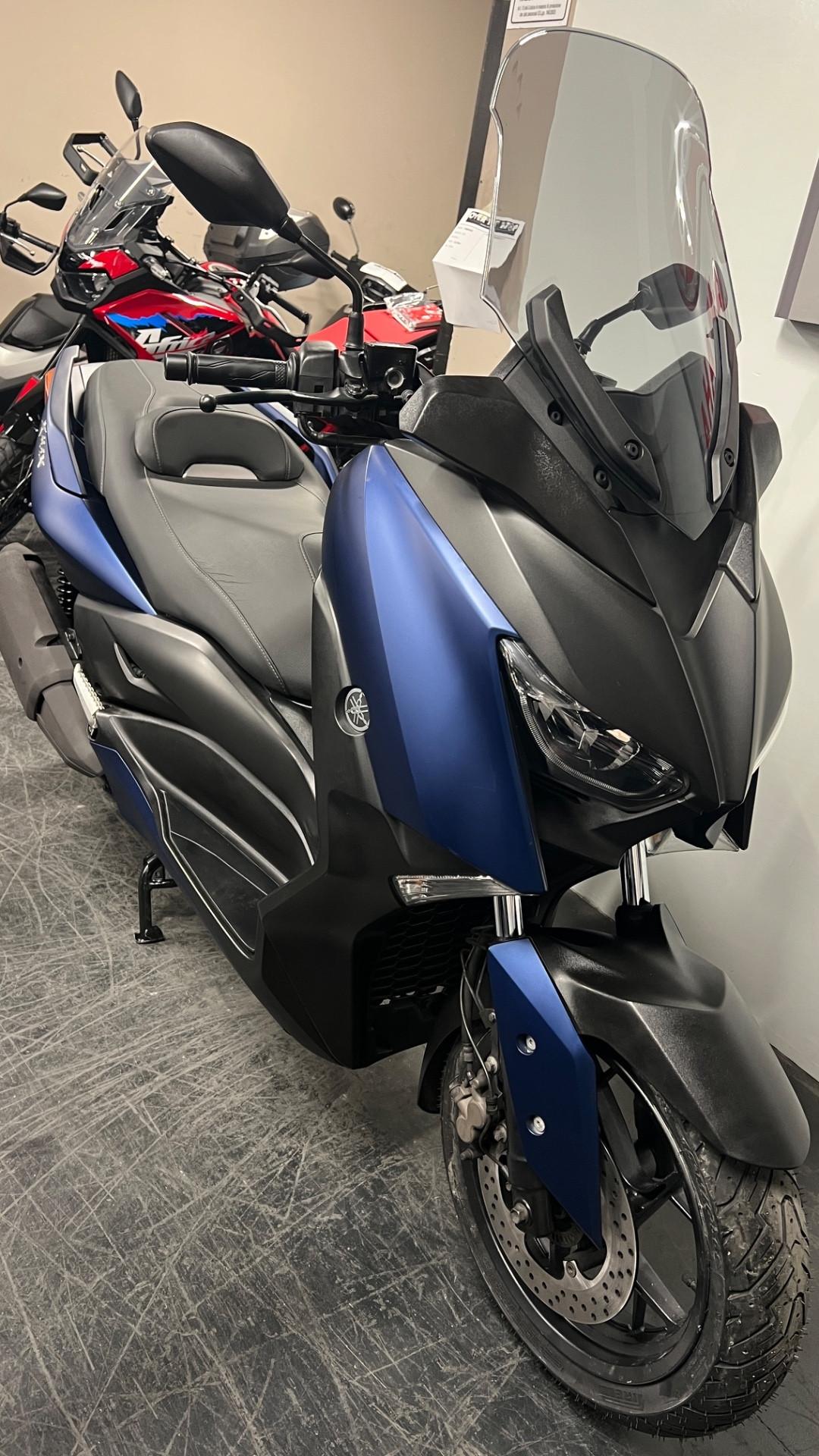 Yamaha X-Max 300