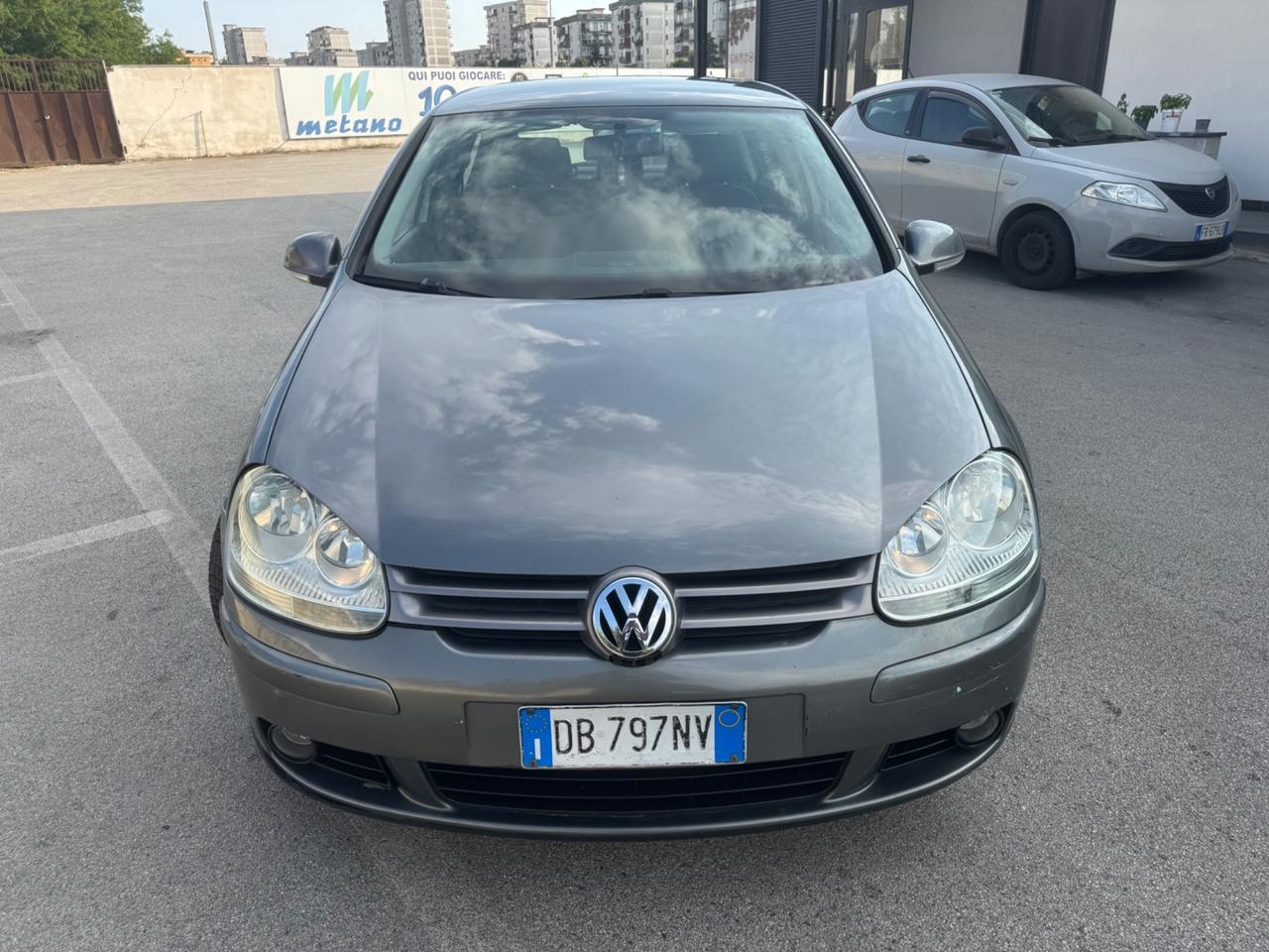 Volkswagen Golf 2.0 16V TDI 5p. Sportline