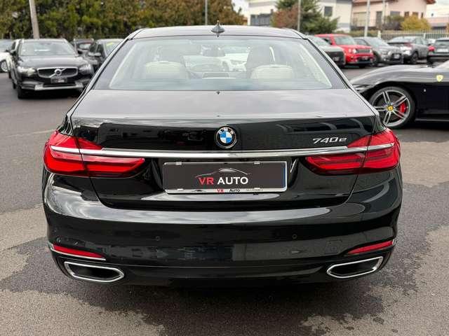 BMW 740 e Luxury autom HYBRID PLUG-IN