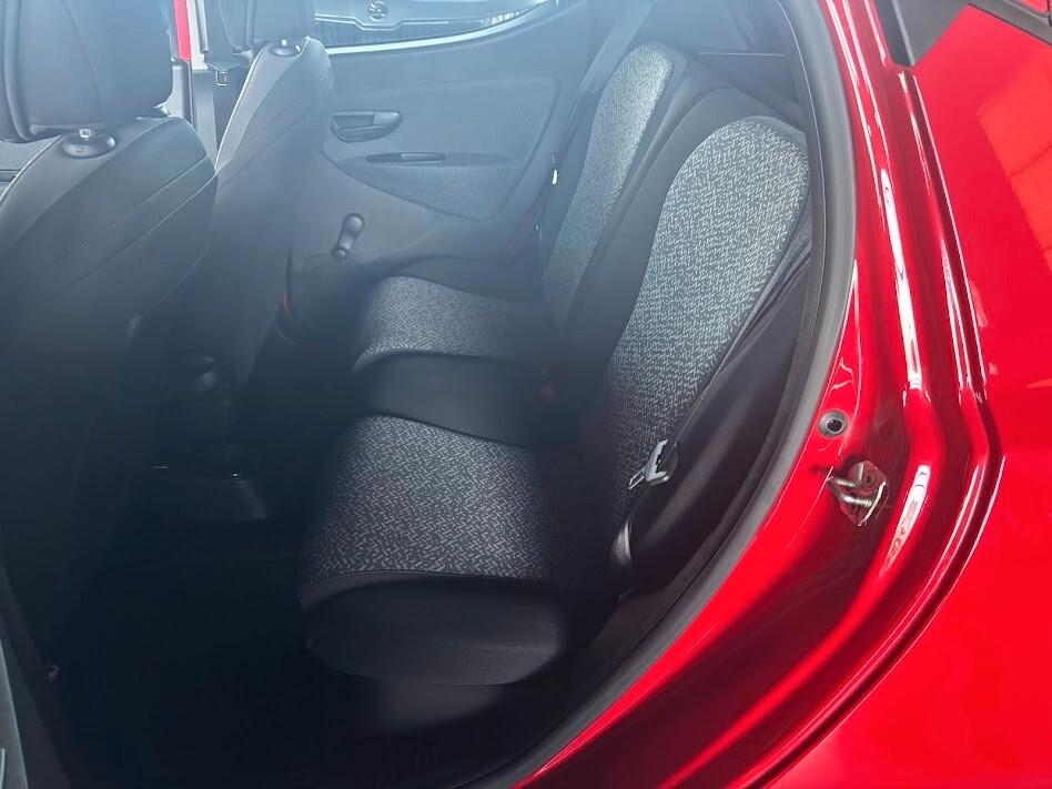 Lancia Ypsilon 1.0 Hybrid 50.000km NEOPATENTATI