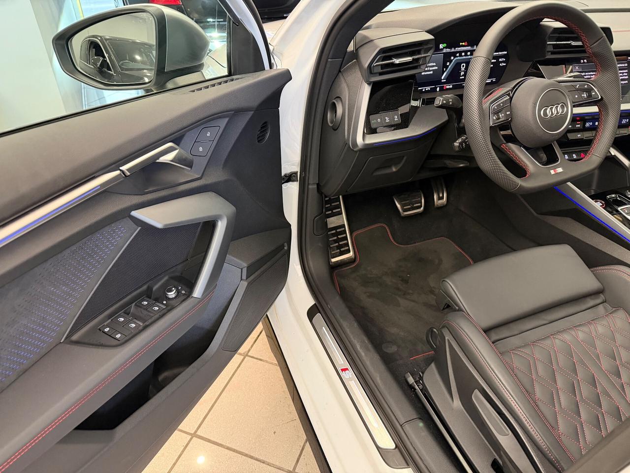 Audi S3 2,.0Tfsi Quattro s tronic .