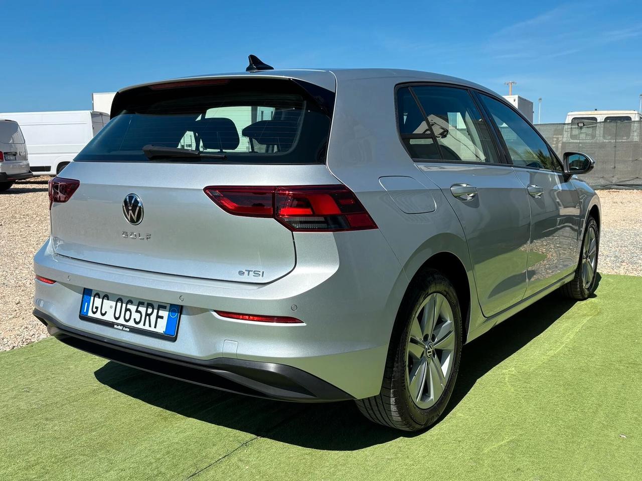 Volkswagen Golf 8 A SERIE 1.5 eTSI 150 CV CAMBIO AUTOMATICO