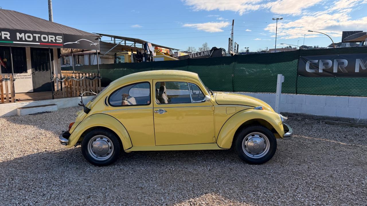 Volkswagen Maggiolino GIALLO