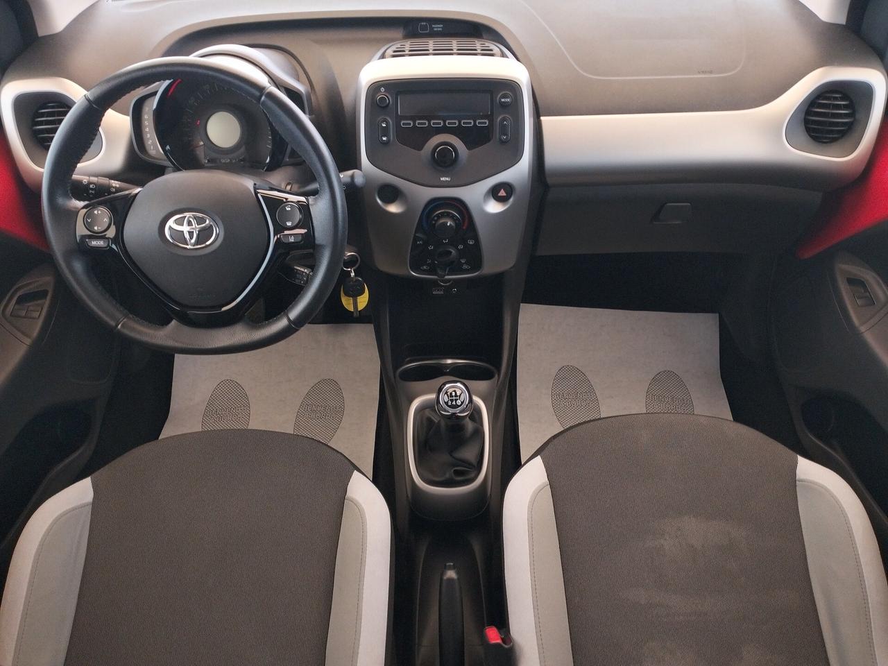 TOYOTA Aygo 1.0 69cv 5p - NEOPATENTATI