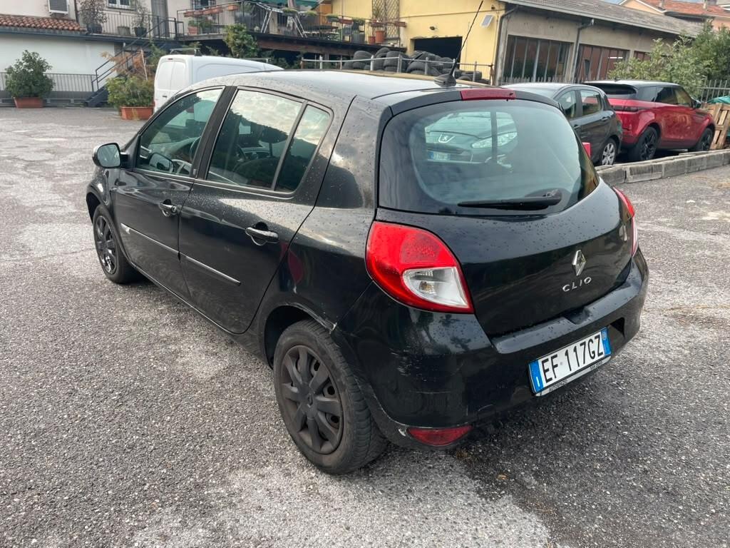 Renault Clio 1.2 16V 5 porte Dynamique