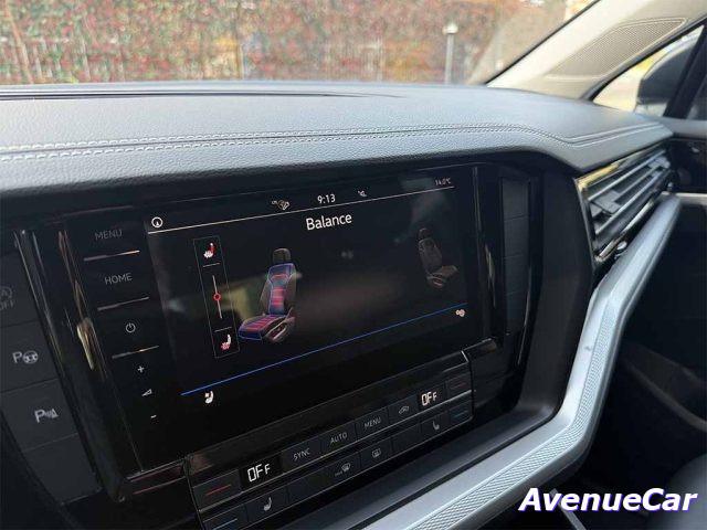 VOLKSWAGEN Touareg 3.0 tdi Black Style tiptronic TELECAMERA CARPLAY