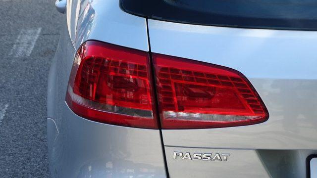 VOLKSWAGEN Passat Var. 2.0 TDI 140 cv, DSG High. BM.Tech., Garanzia.